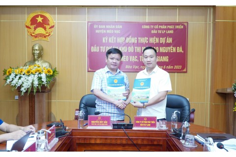 Ký kết hợp đồng đầu tư dự án KĐTM cao nguyên đá